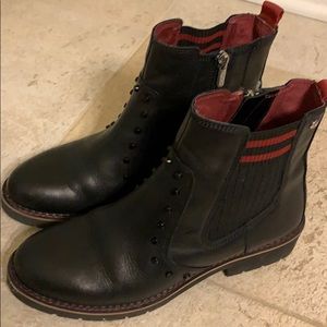 Pikolinos Studded Boots. Size 40, black.